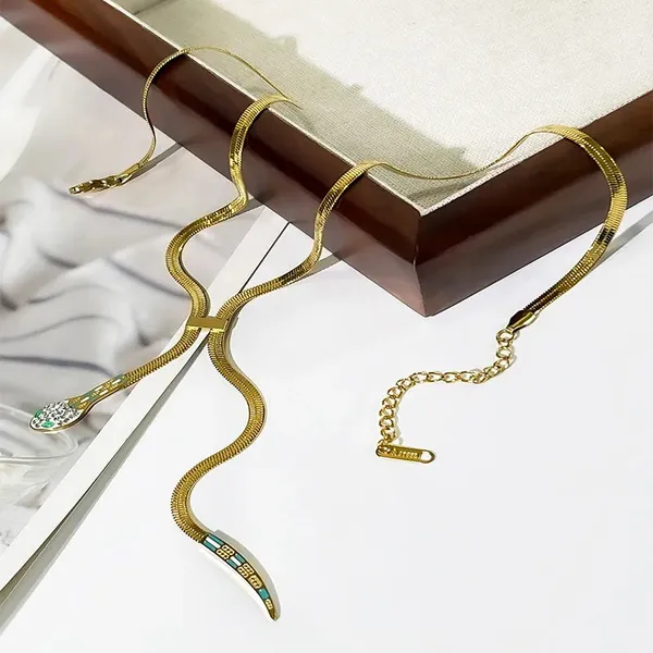 Gold_Serpenti_Necklace_For_Women